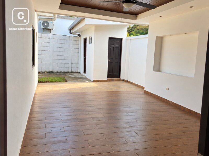 Casa en venta en Veracruz, Managua – 4 hab, 600 varas²