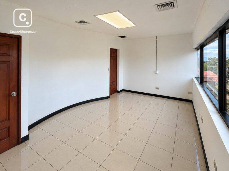 Edificio en alquiler en Altamira, Managua – 100 m²