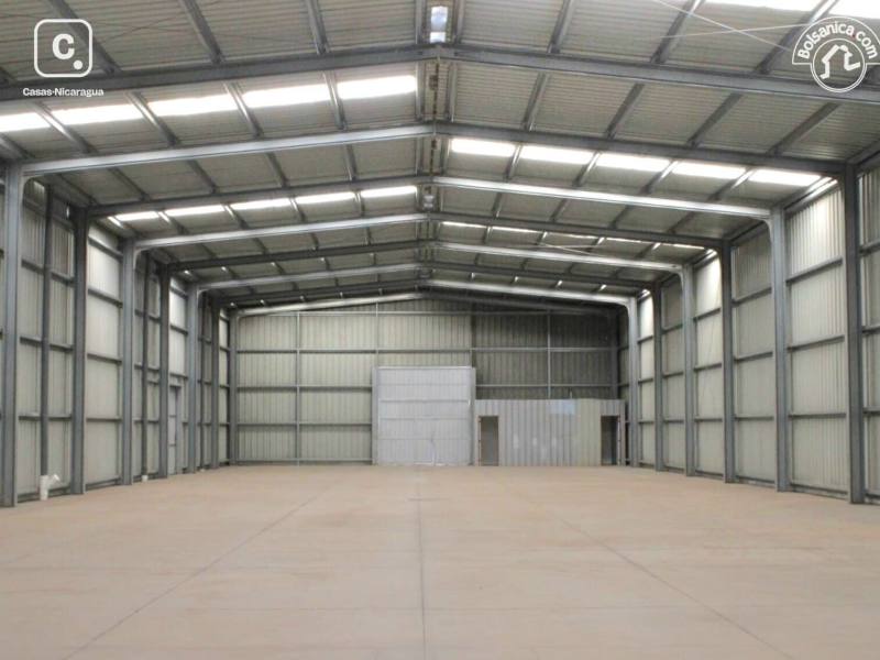 Bodega en alquiler en Carretera Nueva León, Managua – 1,020 m², US$ 6,630/mes
