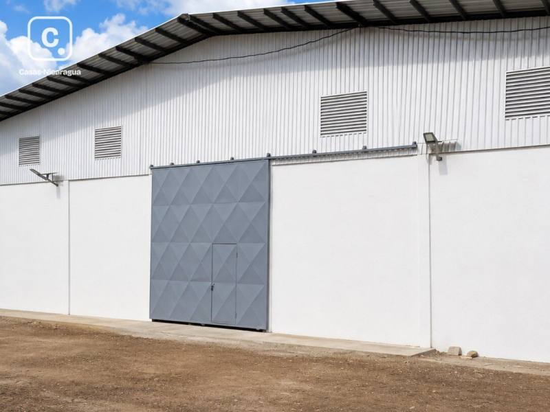 Bodega en alquiler en Colonia Managua, Managua – 1,200 m²