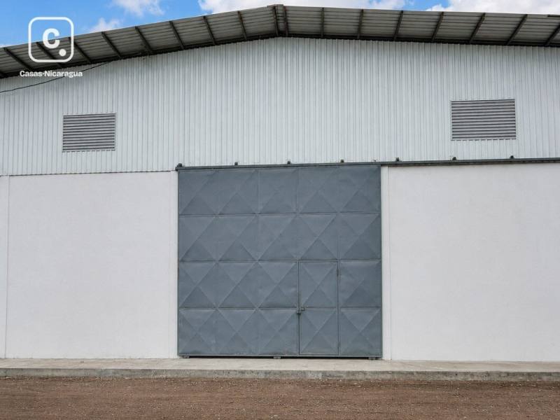 Bodega en alquiler en Colonia Managua, Managua – 1,200 m²