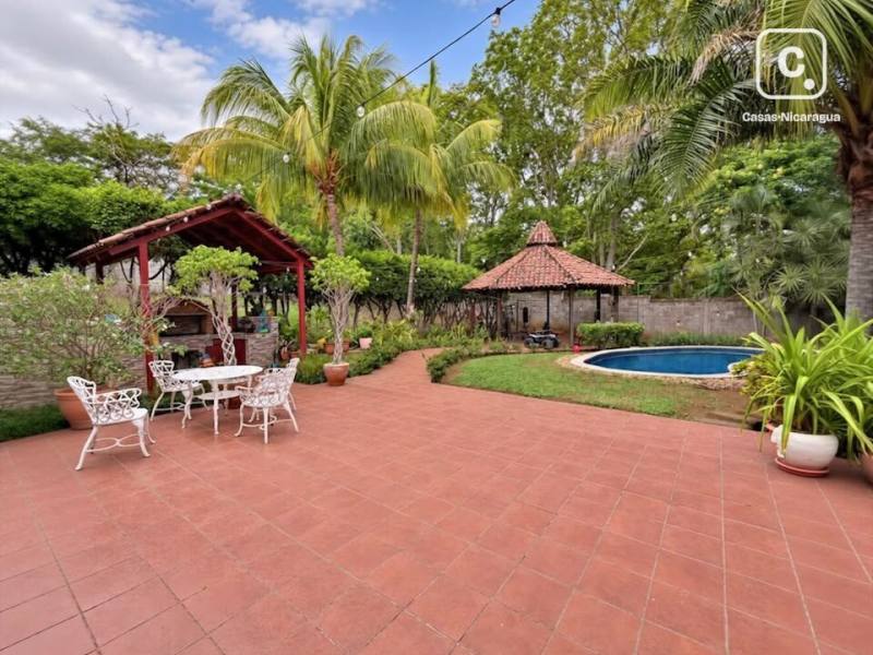 Casa en venta en Santo Domingo, Managua – 4 hab, 263 m², US$ 290,000