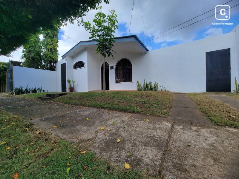 Casa en alquiler en Managua – 3 hab, 230 m²