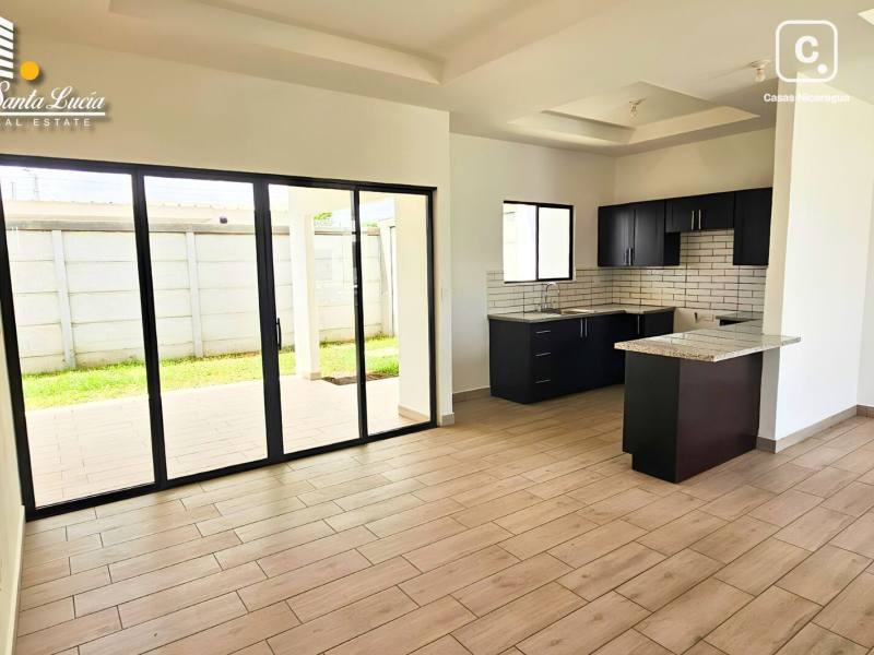 Casa en alquiler en Veracruz, Managua – 3 hab, US$ 900/mes