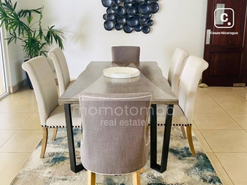 Casa en venta o alquiler en Santo Domingo, Managua – 3 hab, 327 m², US$ 640,000