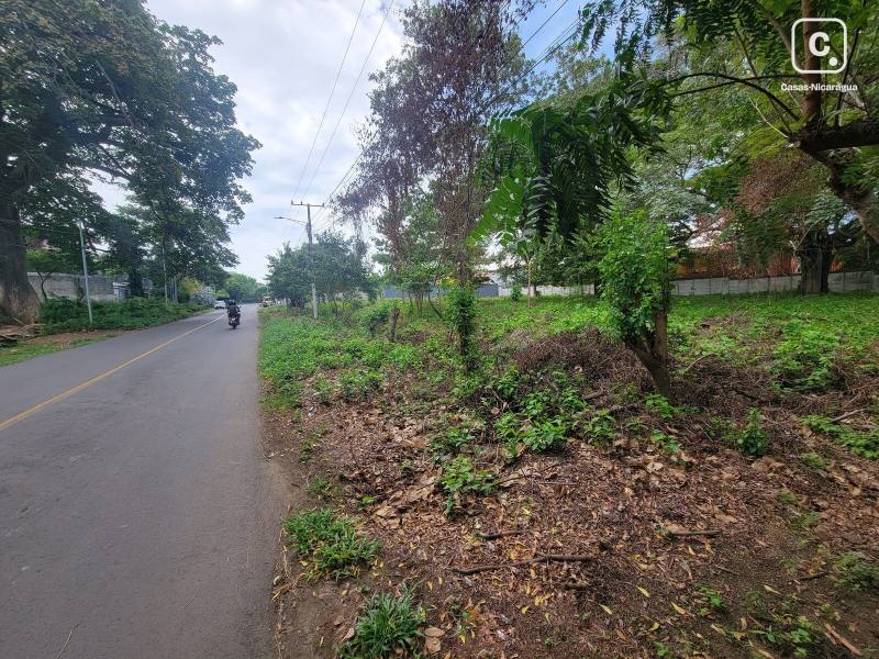 Terreno en venta en Carretera Vieja a León, Managua – 2,575 varas²