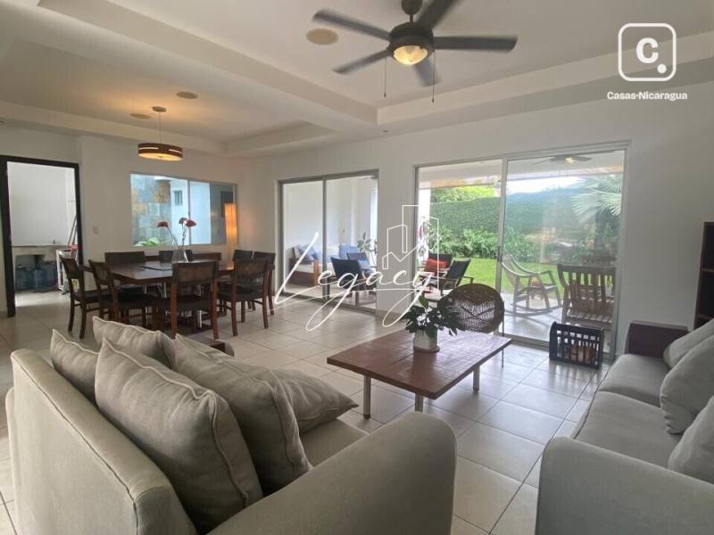 Casa en venta en Santo Domingo, Managua – 2 hab, 277 m²