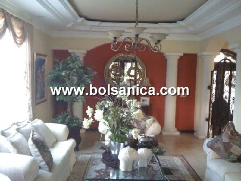 Se Vende Casa en Carretera Masaya, Managua