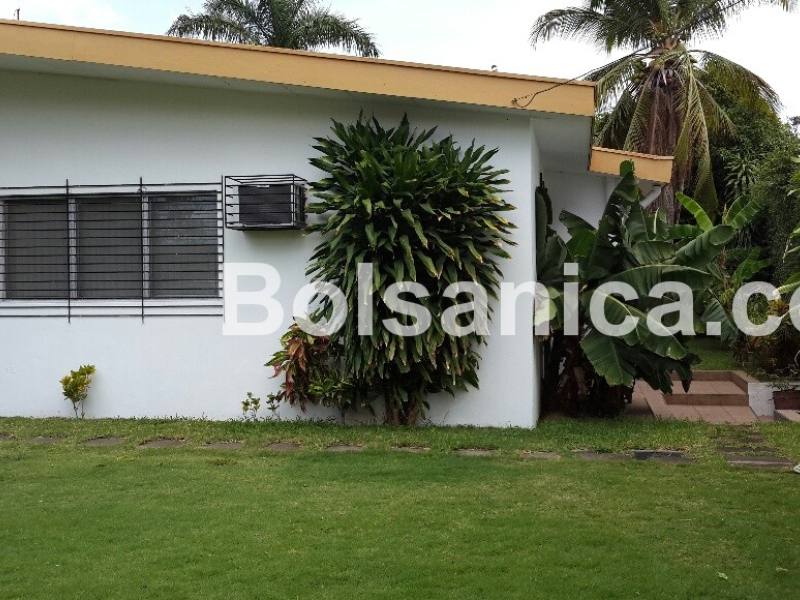 Renta de casa amueblada Reparto San Juan, Managua