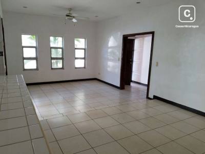 Apartamento en venta o alquiler en Villa Fontana, Managua – 2 hab, 140 m²