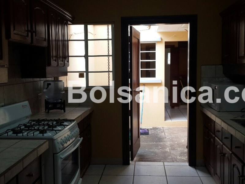 Alquiler de casa Las colinas, Managua