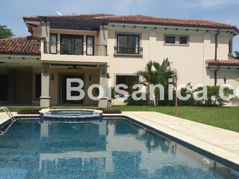 Venta de Mansion Santo Domingo, Managua