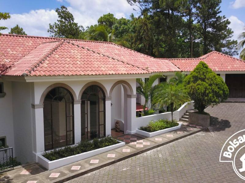Alquiler de casa en Villa Fontana Sur, Managua