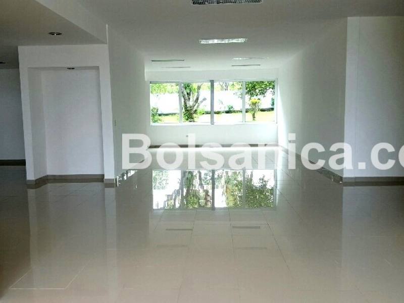 Se alquila local comercial en Las Colinas, Managua