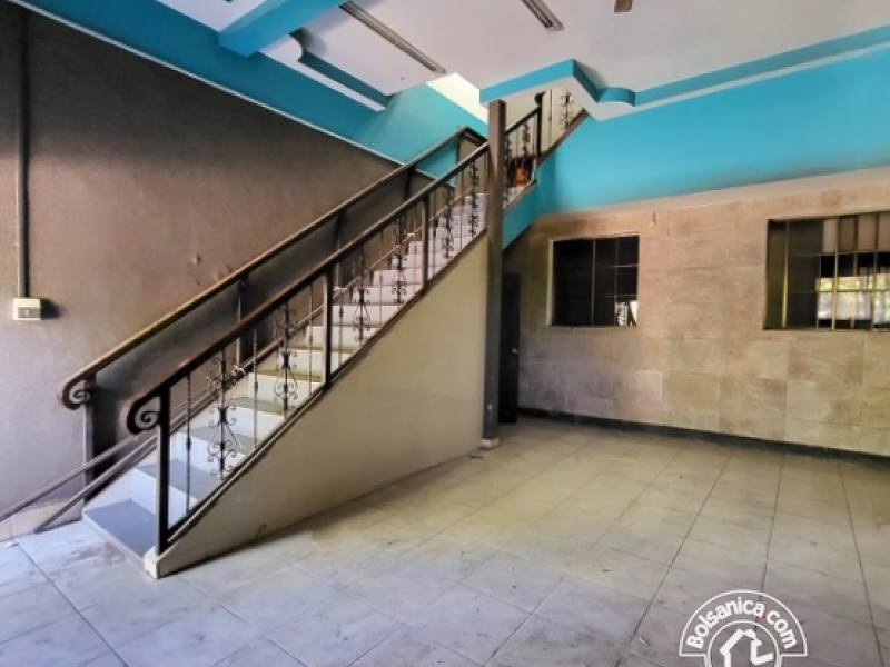 Venta de Ofibodega La Fuente, Managua.