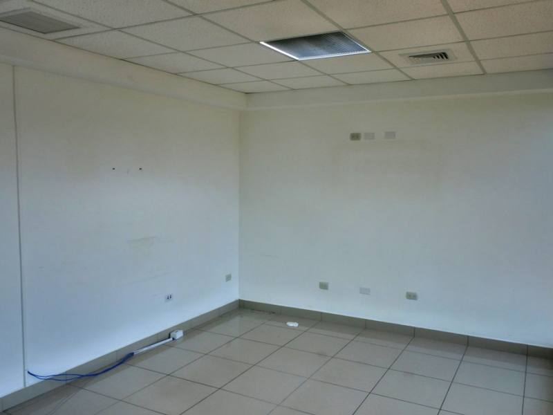 Alquiler de Oficina en Edificio Corporativo, Jean Paul Genie
