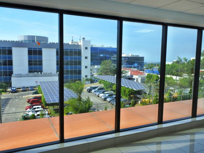 Alquiler de Oficina en Edificio Corporativo, Jean Paul Genie