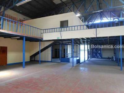 Alquiler de Bodega con Oficina 1240 m2 Carretera Norte