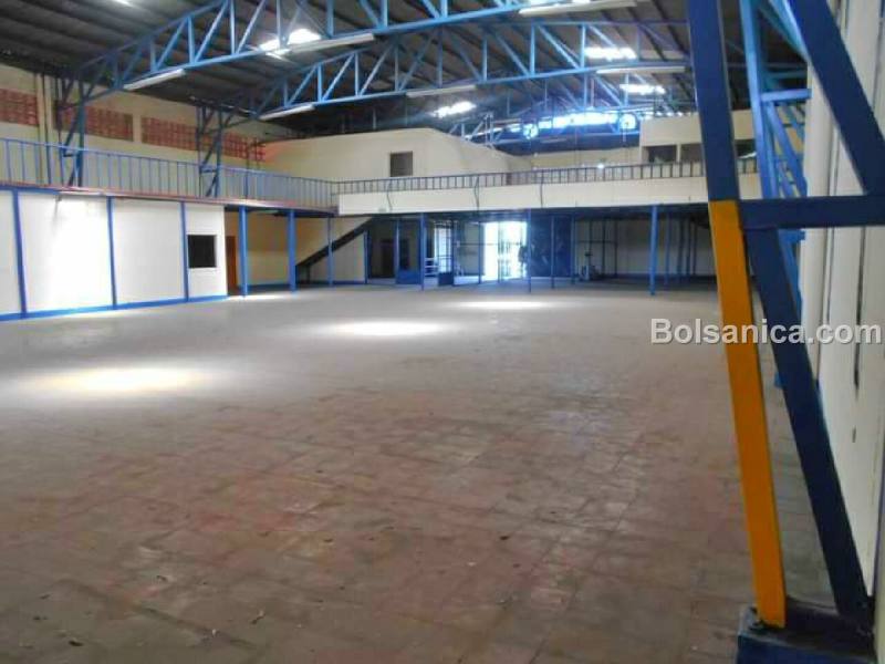 Alquiler de Bodega con Oficina 1240 m2 Carretera Norte