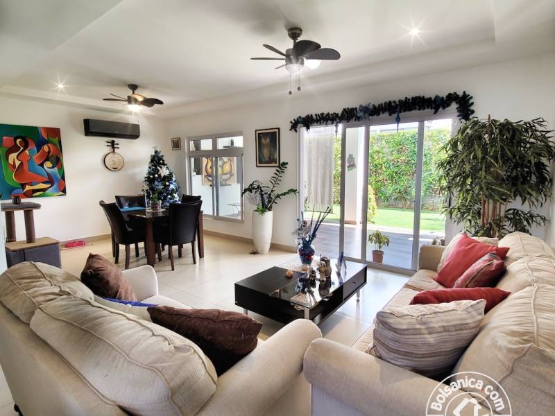 Venta de Casa en Montesol, Managua
