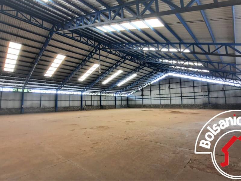 Alquiler BODEGA 1,080M2 Carretera Norte