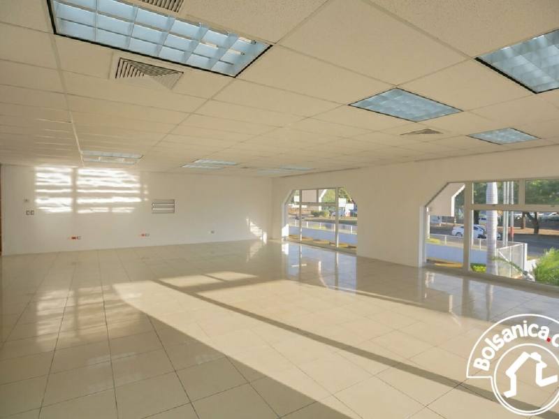 Alquiler de Oficinas en Edificio Corporativo