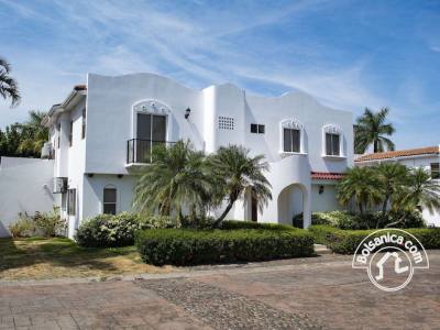 Venta de casa en La Estancia de Santo Domingo , Condo