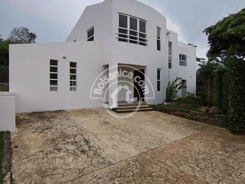 Alquiler de casa en Villa Fontana