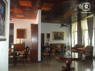 Casa en venta en Los Robles, Managua – 4 hab