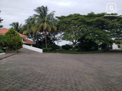 Casa en alquiler en Villa Fontana, Managua – 4 hab, 500 m²