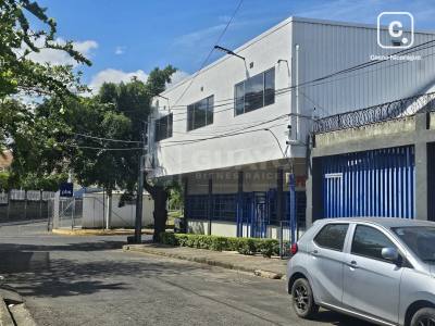 Local comercial en alquiler en Bolonia, Managua – 94 m²