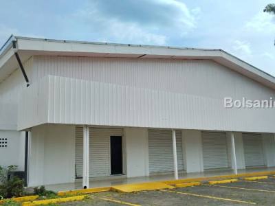 Alquiler de Bodega con Oficinas y Showroom, Carretera Norte