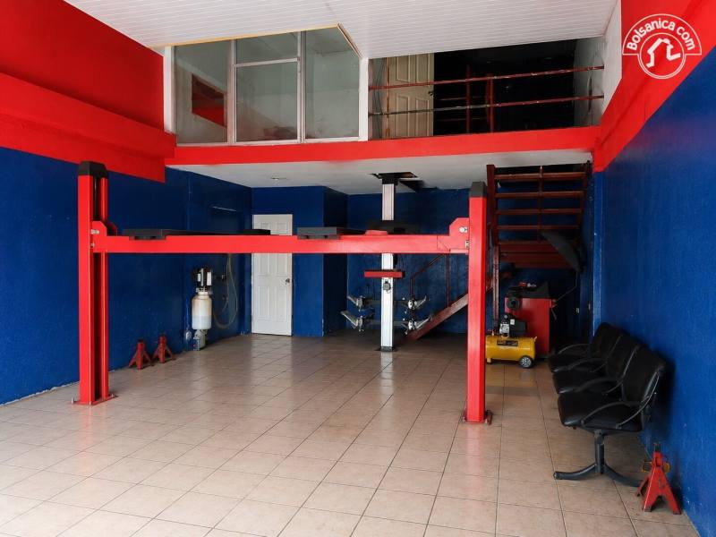 Alquiler de Local Comercial sobre avenida sur Mercado Roberto Huembes
