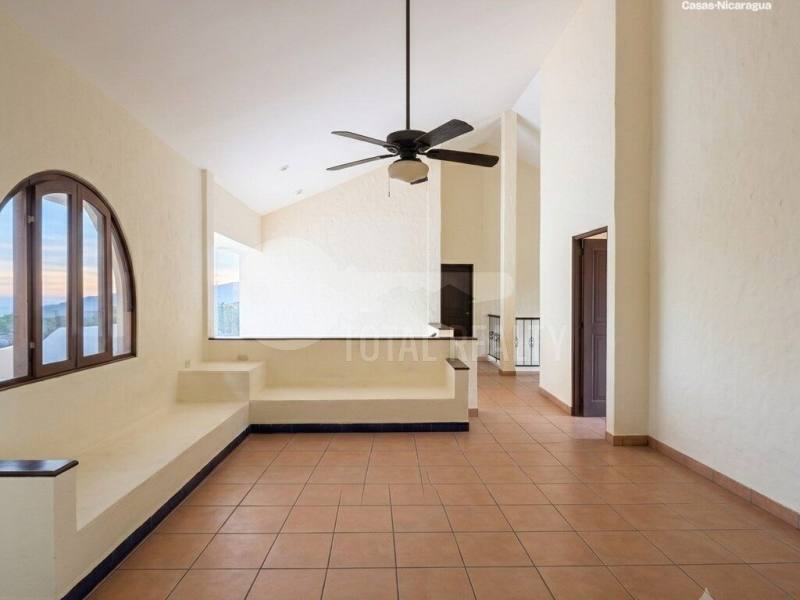 Casa en alquiler en Villa Fontana Sur, Managua – US$ 4,500/mes