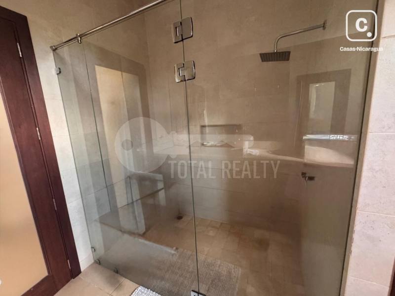 Casa en venta en Santo Domingo, Managua – US$ 560,000