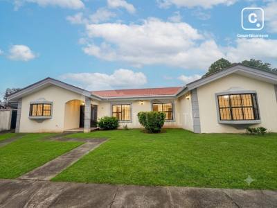 Casa en venta en Carretera Masaya, Managua