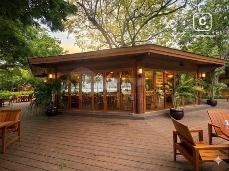 Propiedad de playa en venta en Guacalito de la Isla, Tola