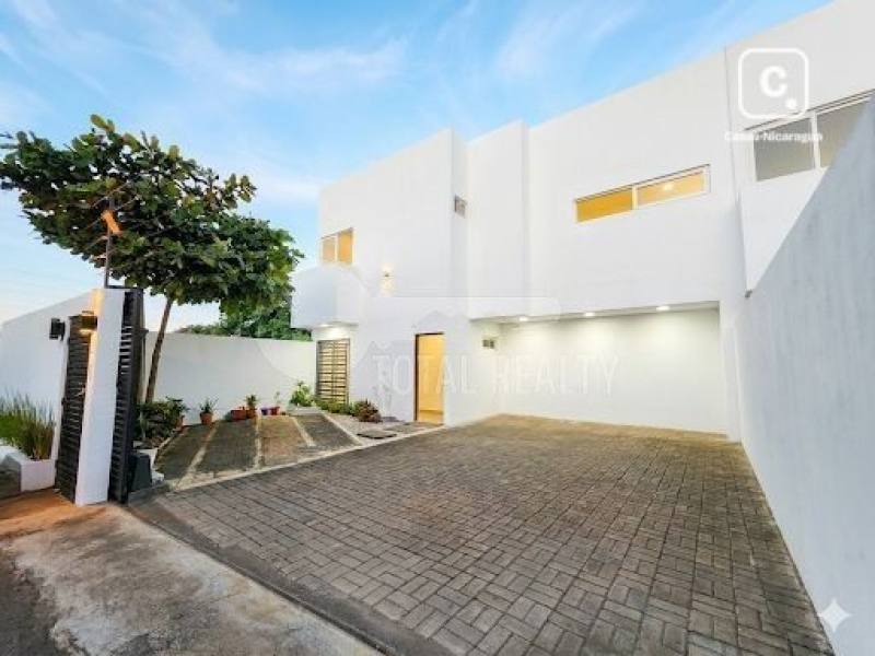 Casa en venta en Las Colinas, Managua – US$ 195,000