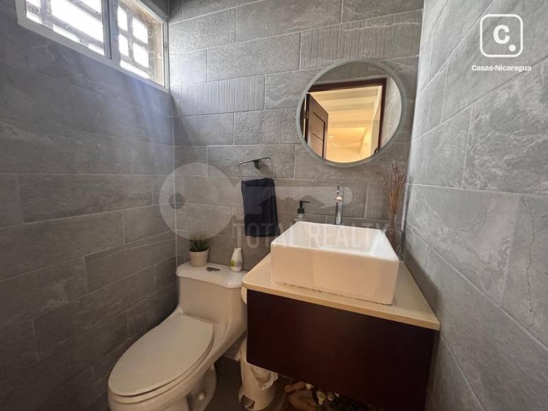 Casa en venta en Santo Domingo, Managua – US$ 180,000
