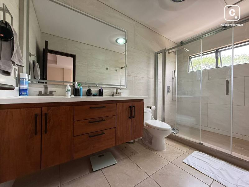 Apartamento en venta en Villa Fontana, Managua – US$ 285,000