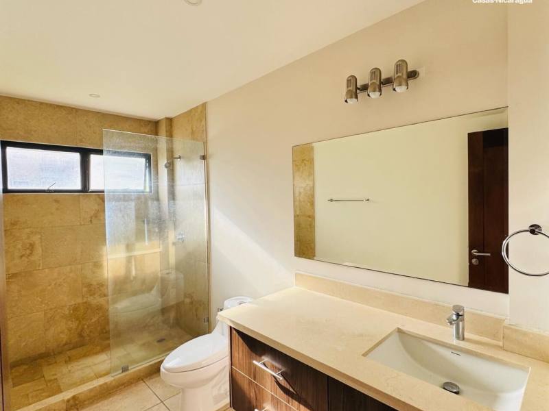 Apartamento en venta en Villa Fontana, Managua – US$ 285,000 (Ref 4336)