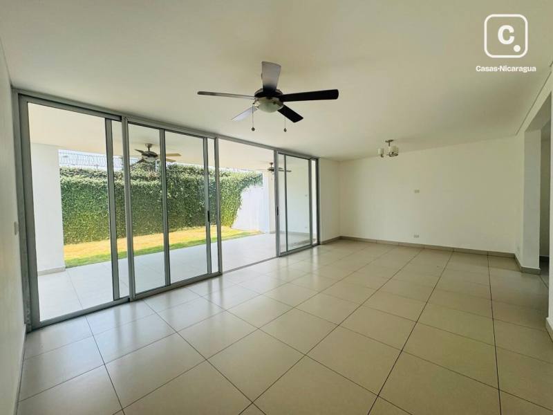 Casa en venta en Santo Domingo, Managua – US$ 230,000