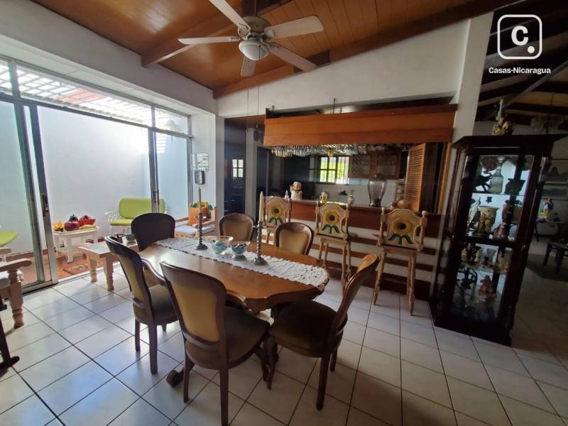 Casa en venta en Los Robles, Managua