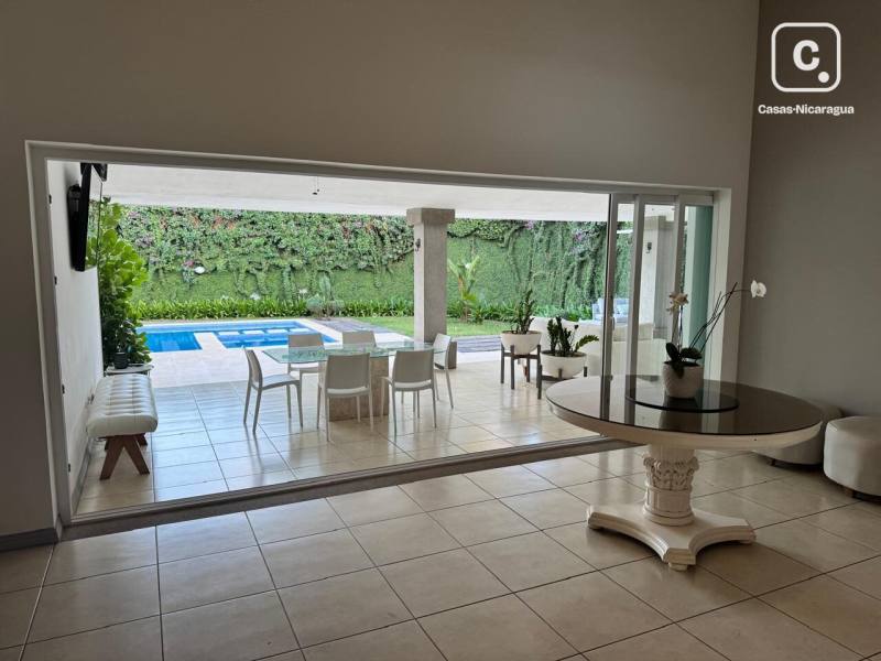 Casa en venta en Santo Domingo, Managua – US$ 450,000 (Ref 4343)