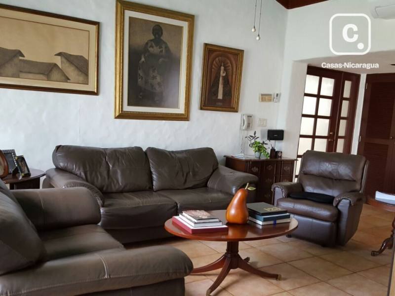 Casa en venta en Las Colinas, Managua – 6 hab, 670 m²