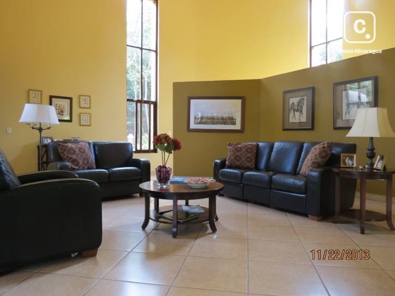 Casa en venta en Villa Fontana, Managua – 5 hab, 640 m²