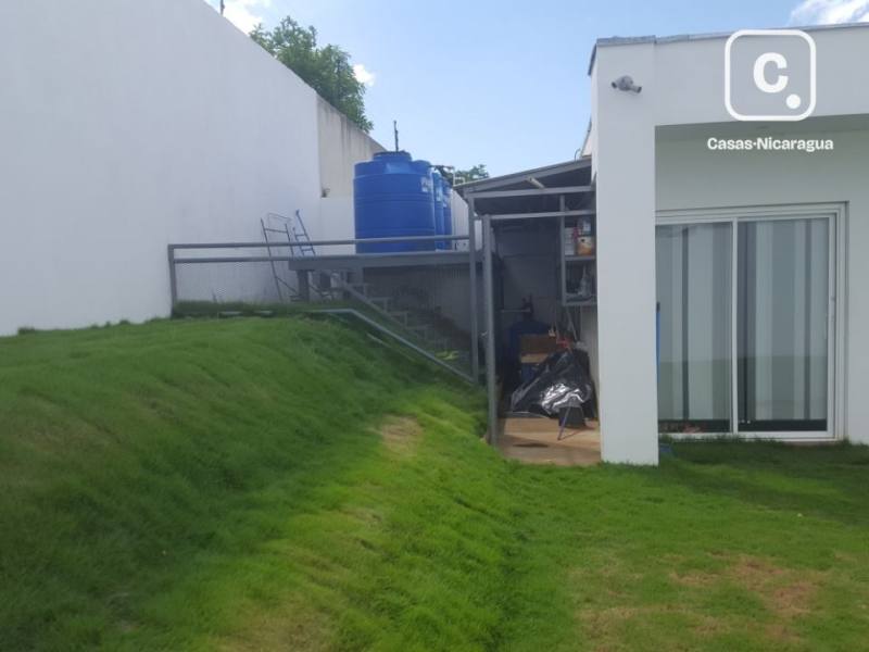 Casa en venta en Las Colinas, Managua – 4 hab, 250 m²