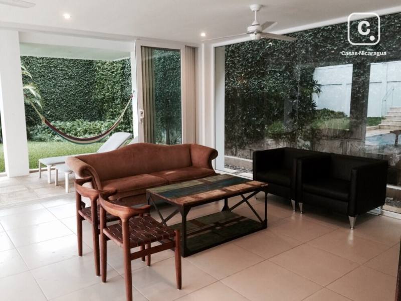 Casa en venta en Santo Domingo, Managua – 4 hab, 300 m²