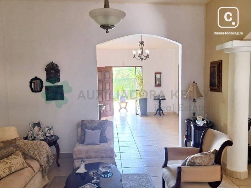 Casa en venta o alquiler en Santo Domingo, Managua – 3 hab, 380 m²