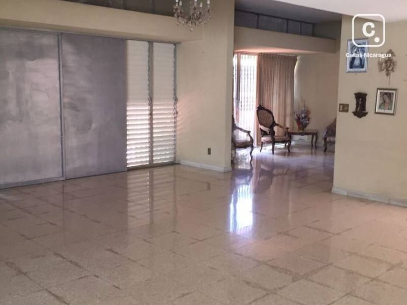 Casa en venta en Bolonia, Managua – 4 hab, 500 m²